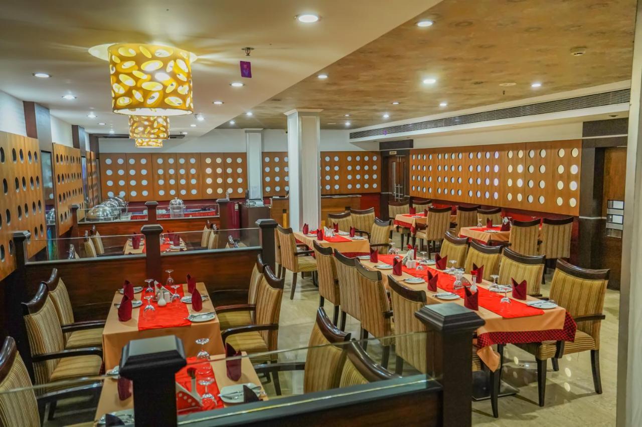 Hotel Sidhartha Chalakudy Kizhake Chālakudi 외부 사진