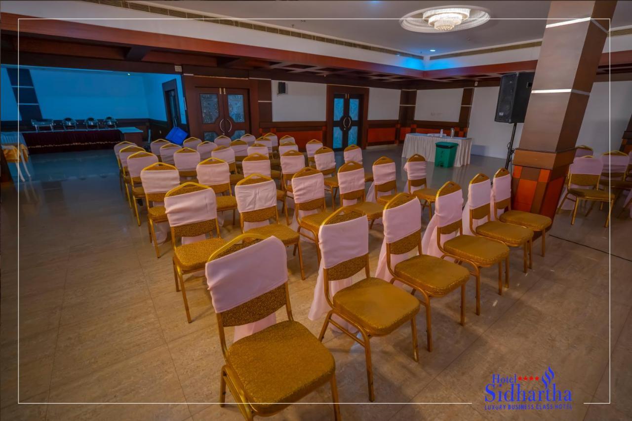 Hotel Sidhartha Chalakudy Kizhake Chālakudi 외부 사진