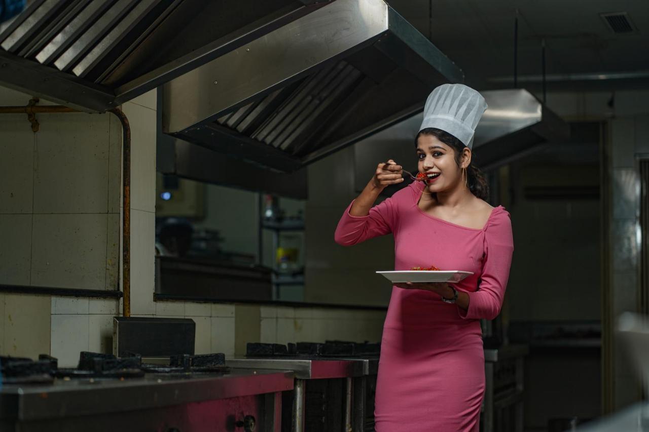 Hotel Sidhartha Chalakudy Kizhake Chālakudi 외부 사진